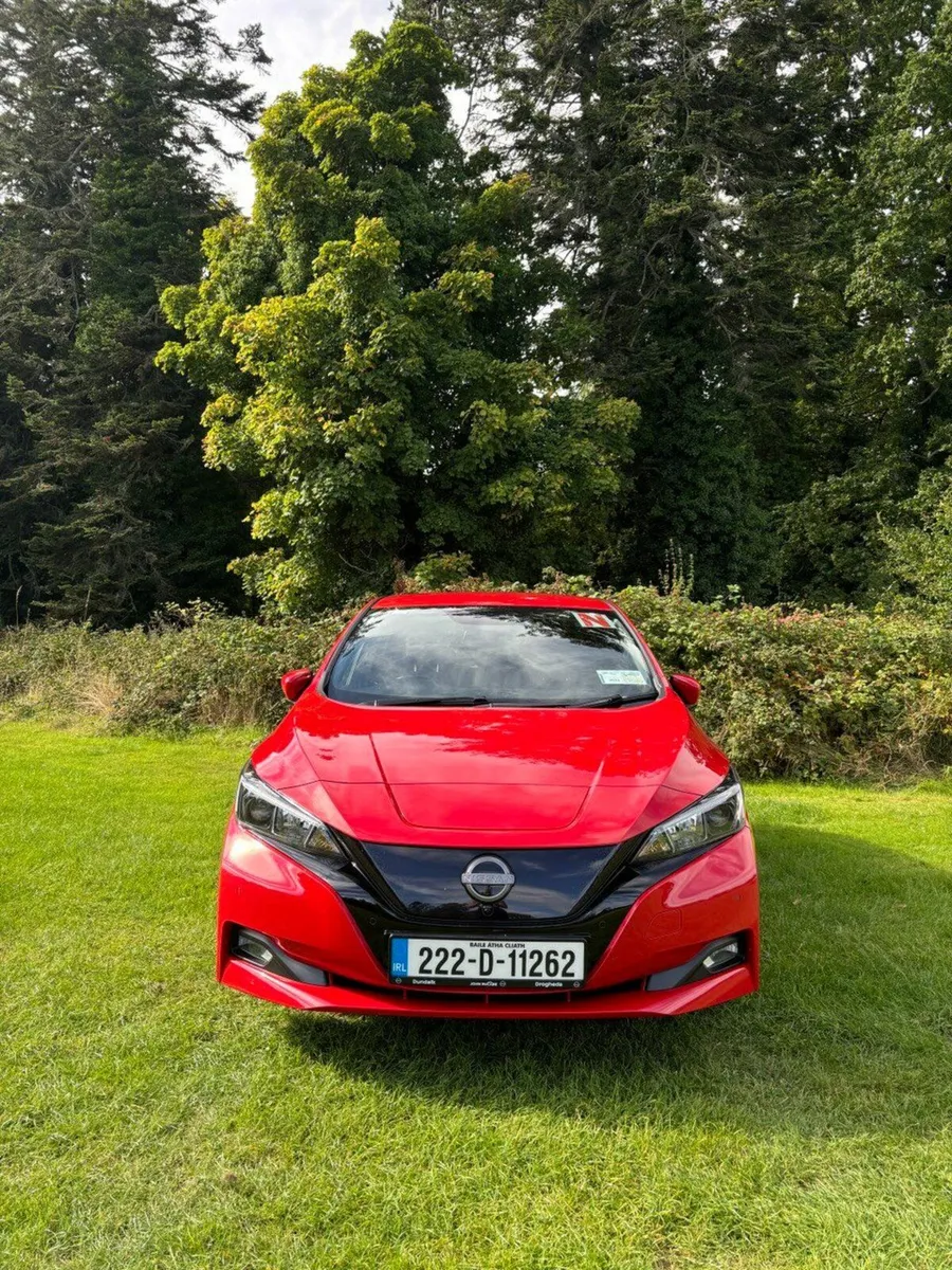 2022 Nissan Leaf Premium 40 kWh - Image 4