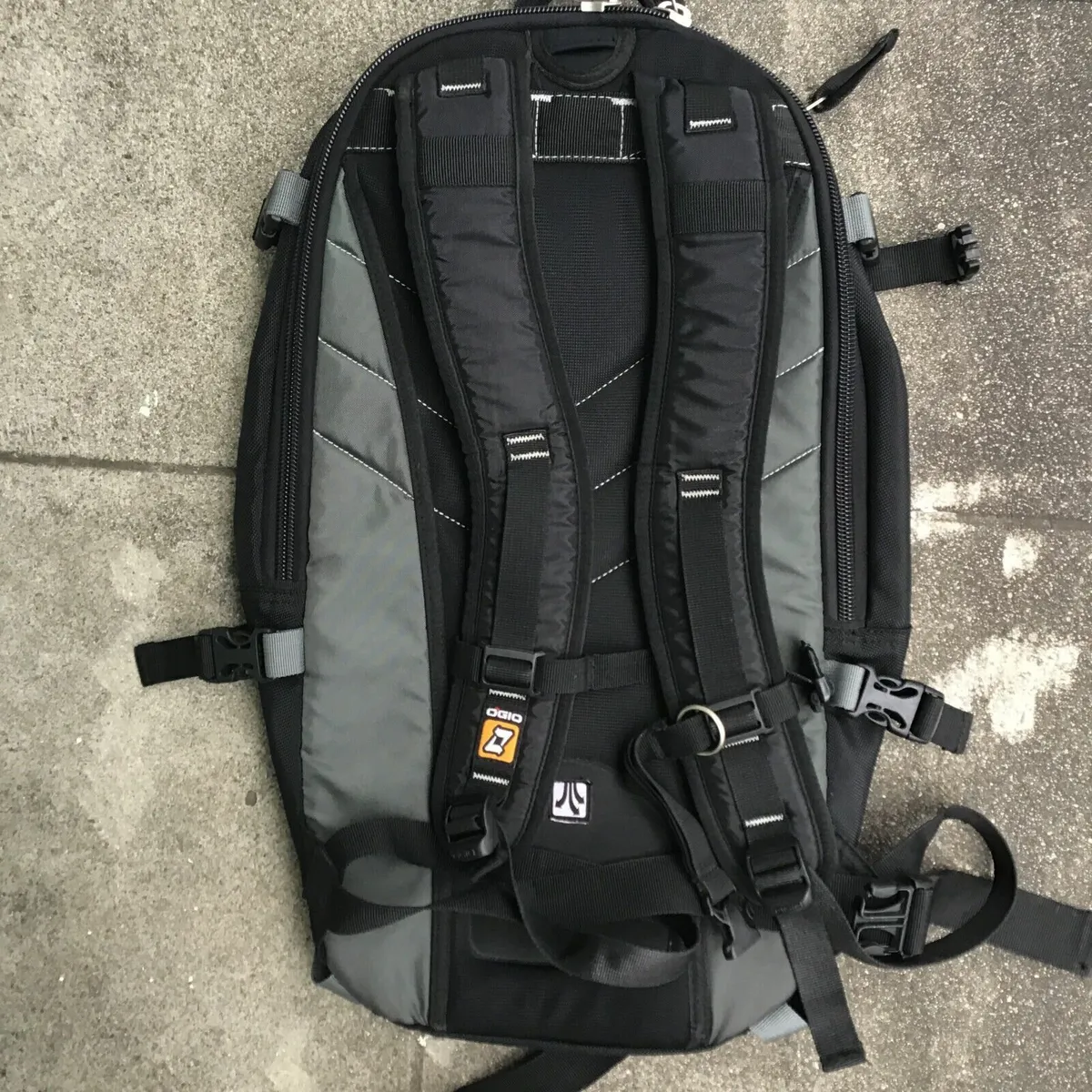 OGIO 1150 Motorcycle Backpack Black Moto - Image 4
