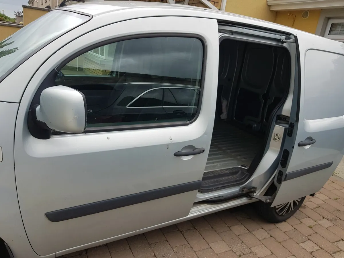 Renault Kangoo 2012 With CVRT - Image 2