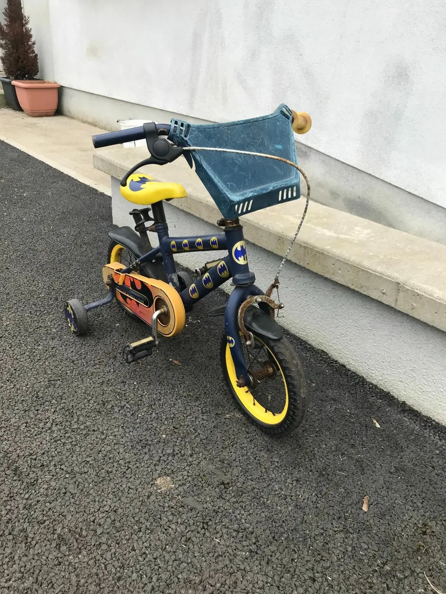 Batman Childs Bike - Image 1
