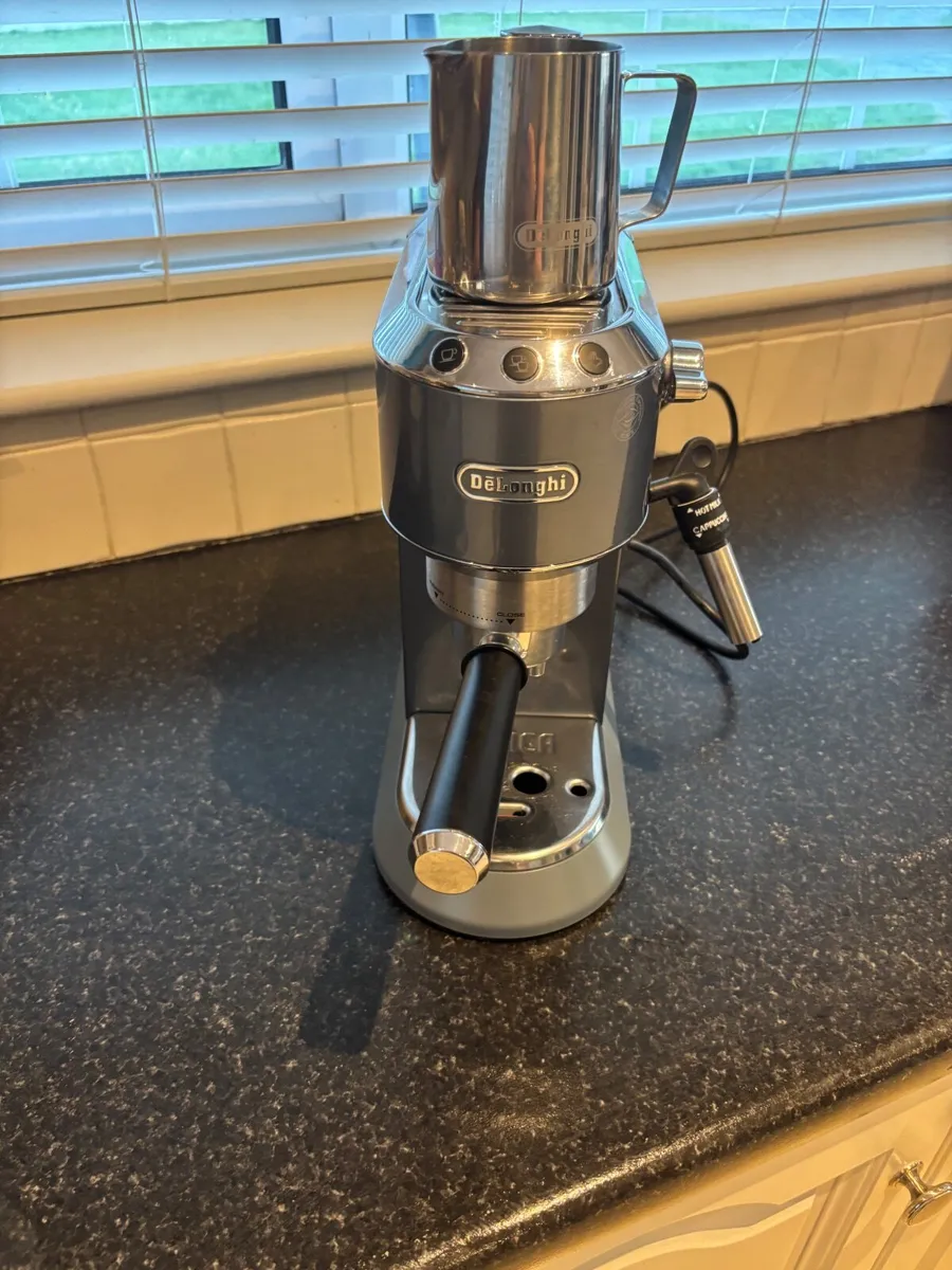 DeLongi Coffee Machine - Image 2