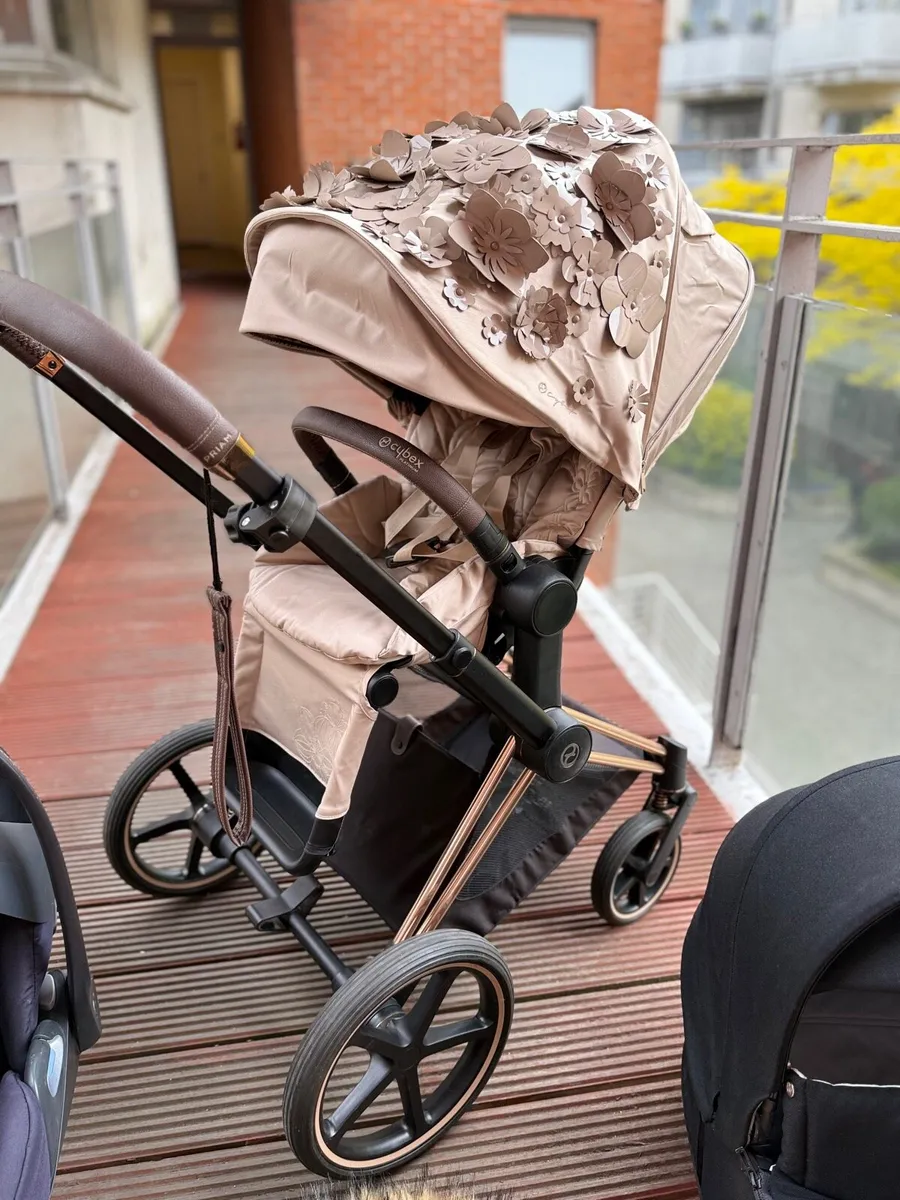 Cybex platinum Priam travel system car seat pram - Image 4