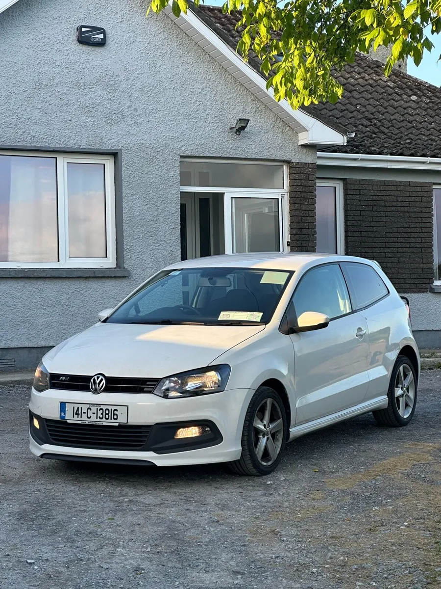 2014 vw polo - Image 1
