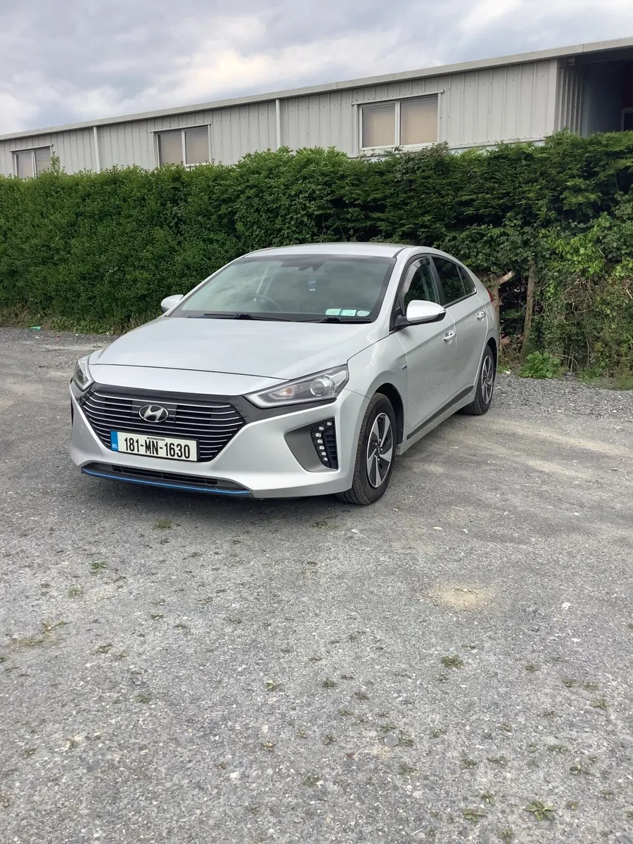 Hyundai Ioniq PREMIUM (Self Charging) - Image 2