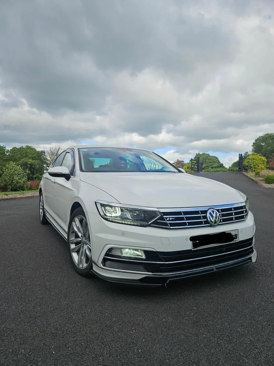 Volkswagen Passat R-Line 2016 - Image 3
