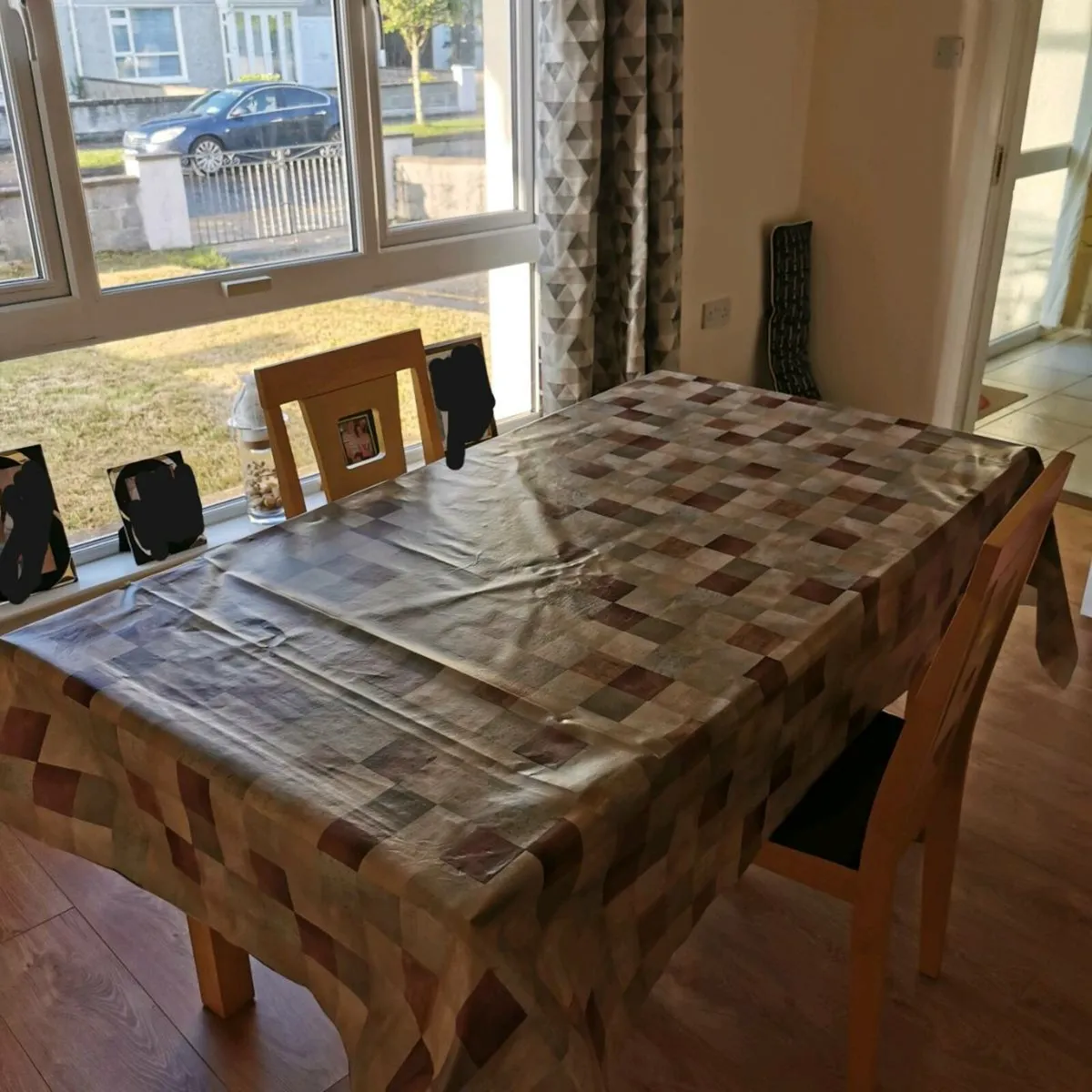 Dining room table - Image 4