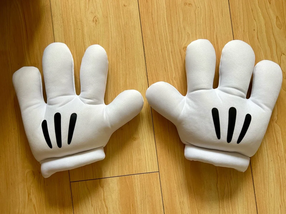 mickey mouse gloves - Image 1