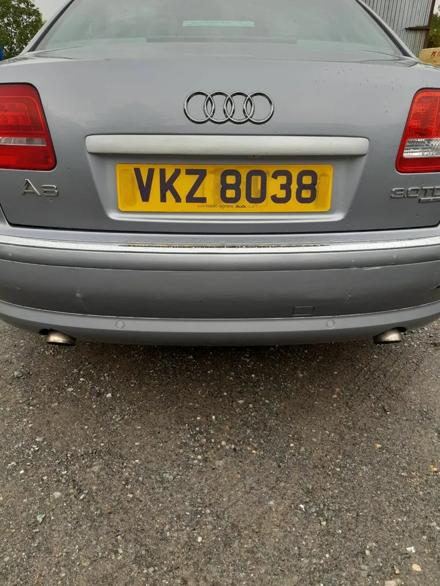 Audi A8 2008 - Image 2