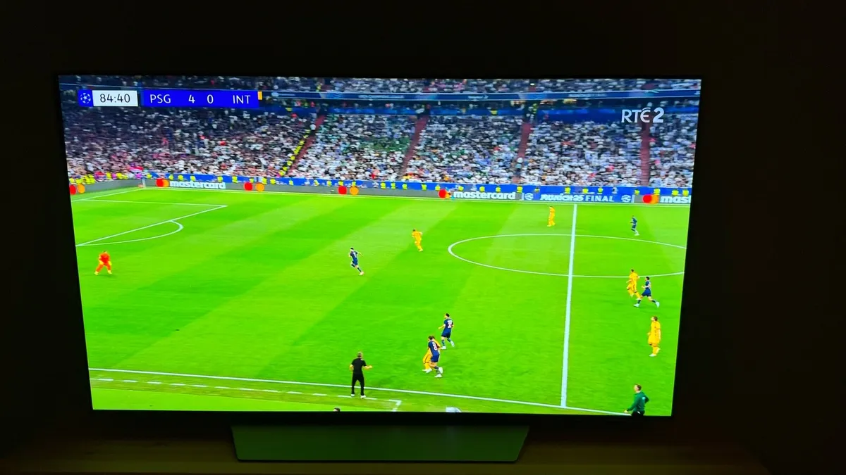 LG OLED 55” - Image 2