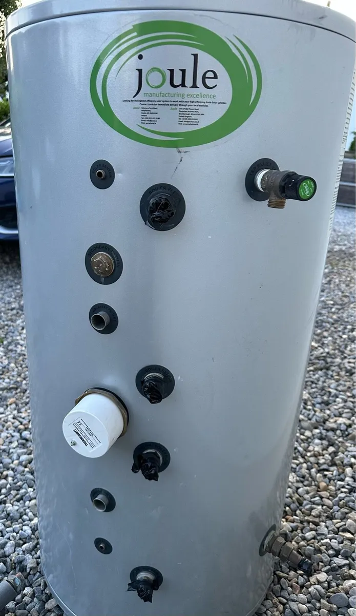 Joule Solar Hot water tank 200 Litres - Image 1