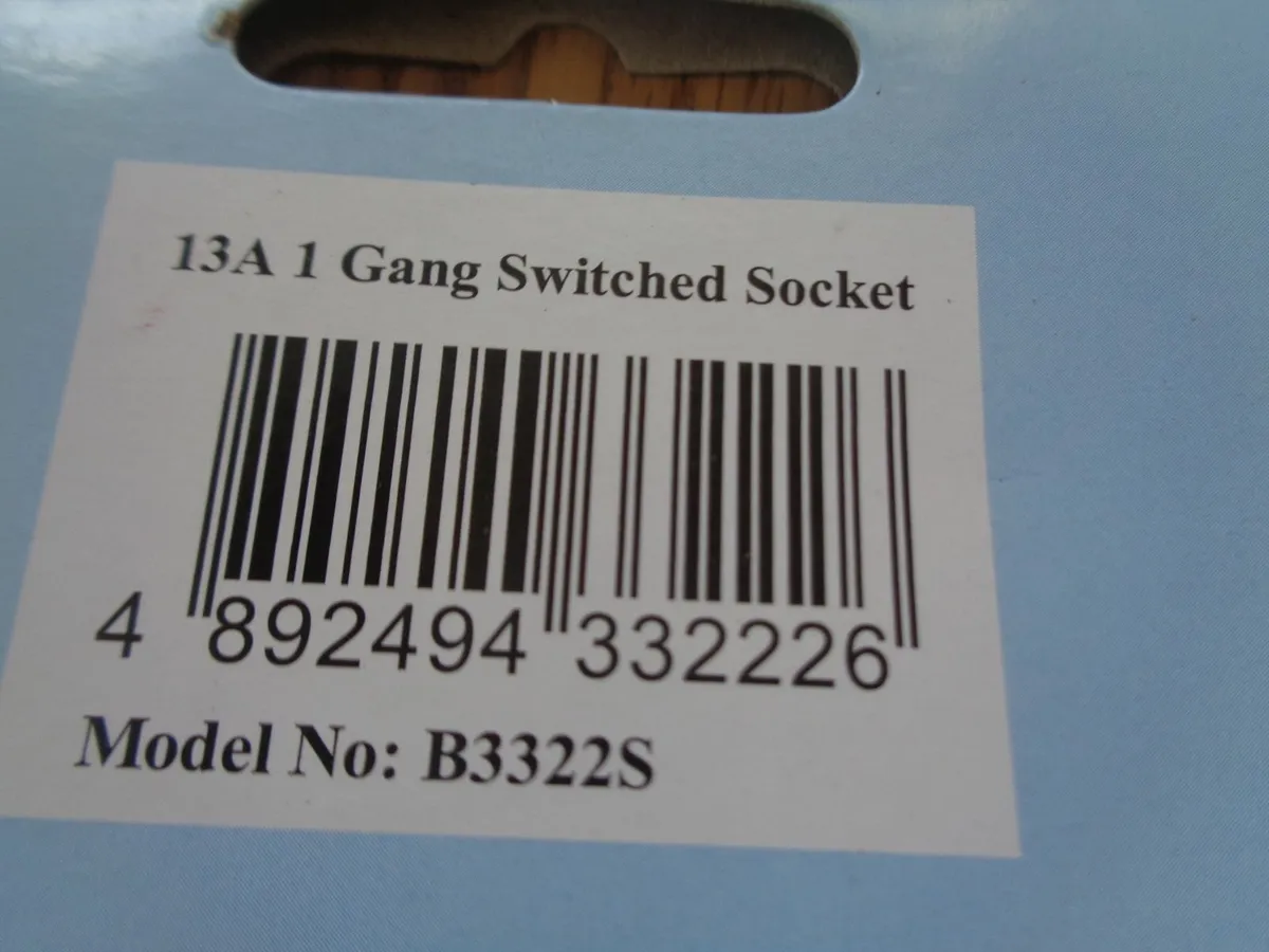 1 Gang Switched Socket for Sale - Image 2