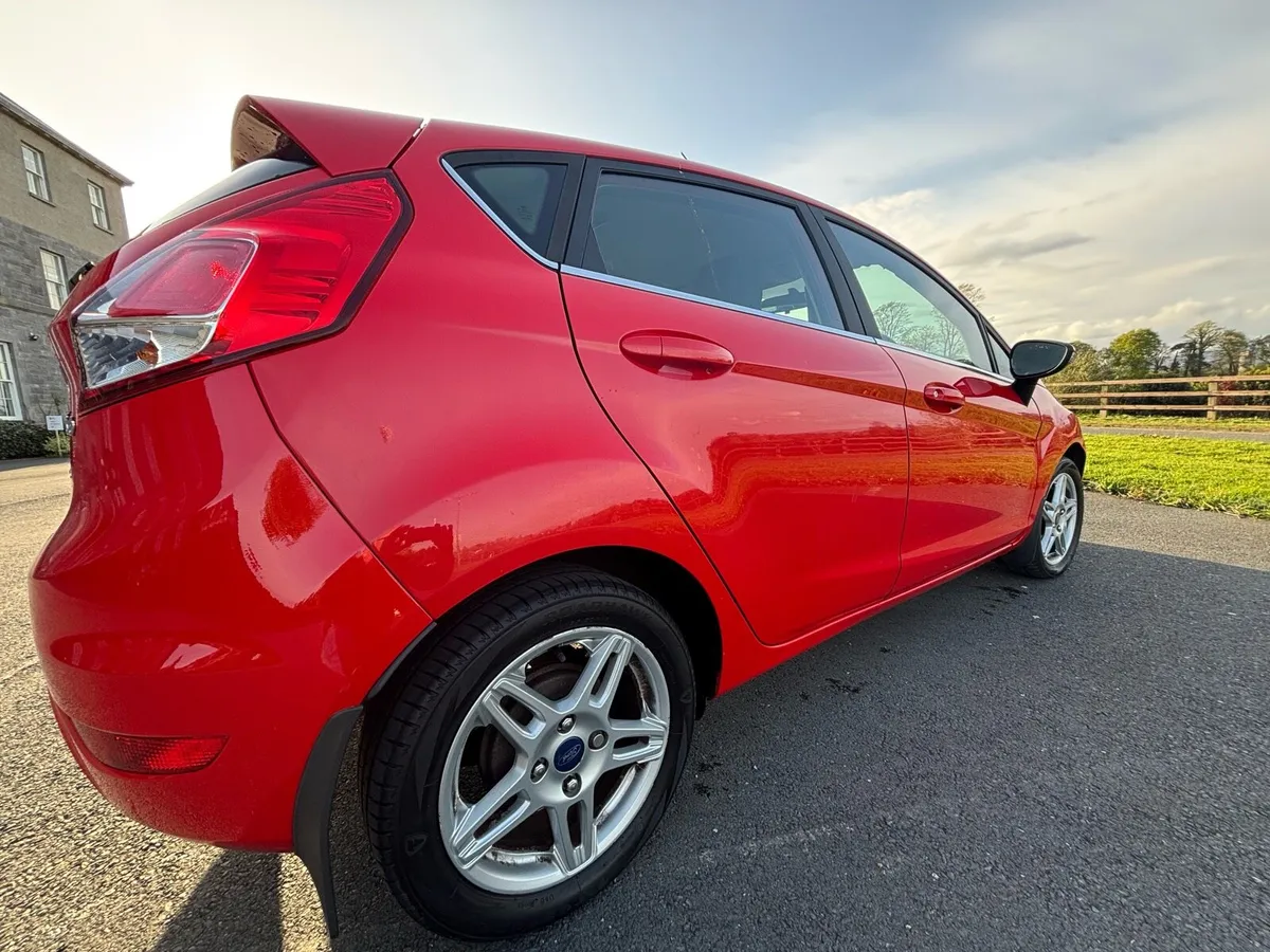 Ford Fiests Titanium - Image 2