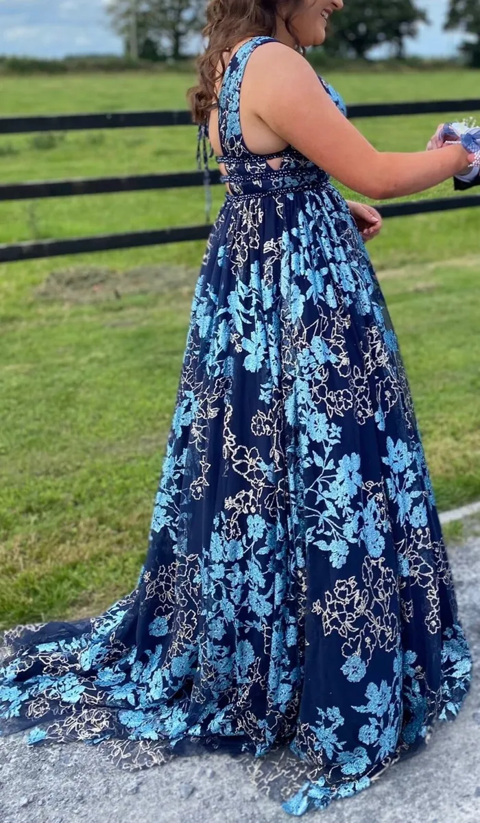 Debs dress - Image 3