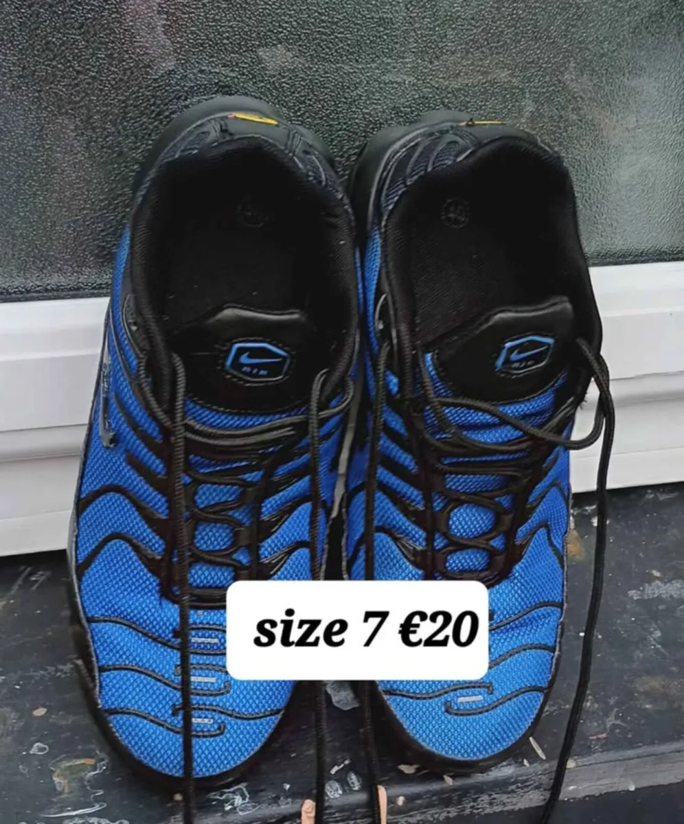 Boys trainers - Image 1