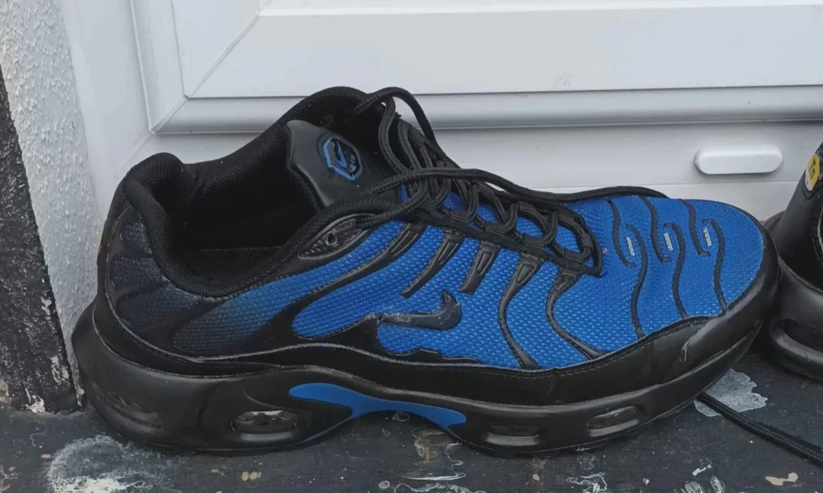 Boys trainers - Image 2