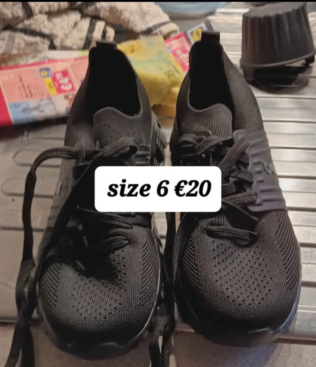 Boys trainers - Image 4