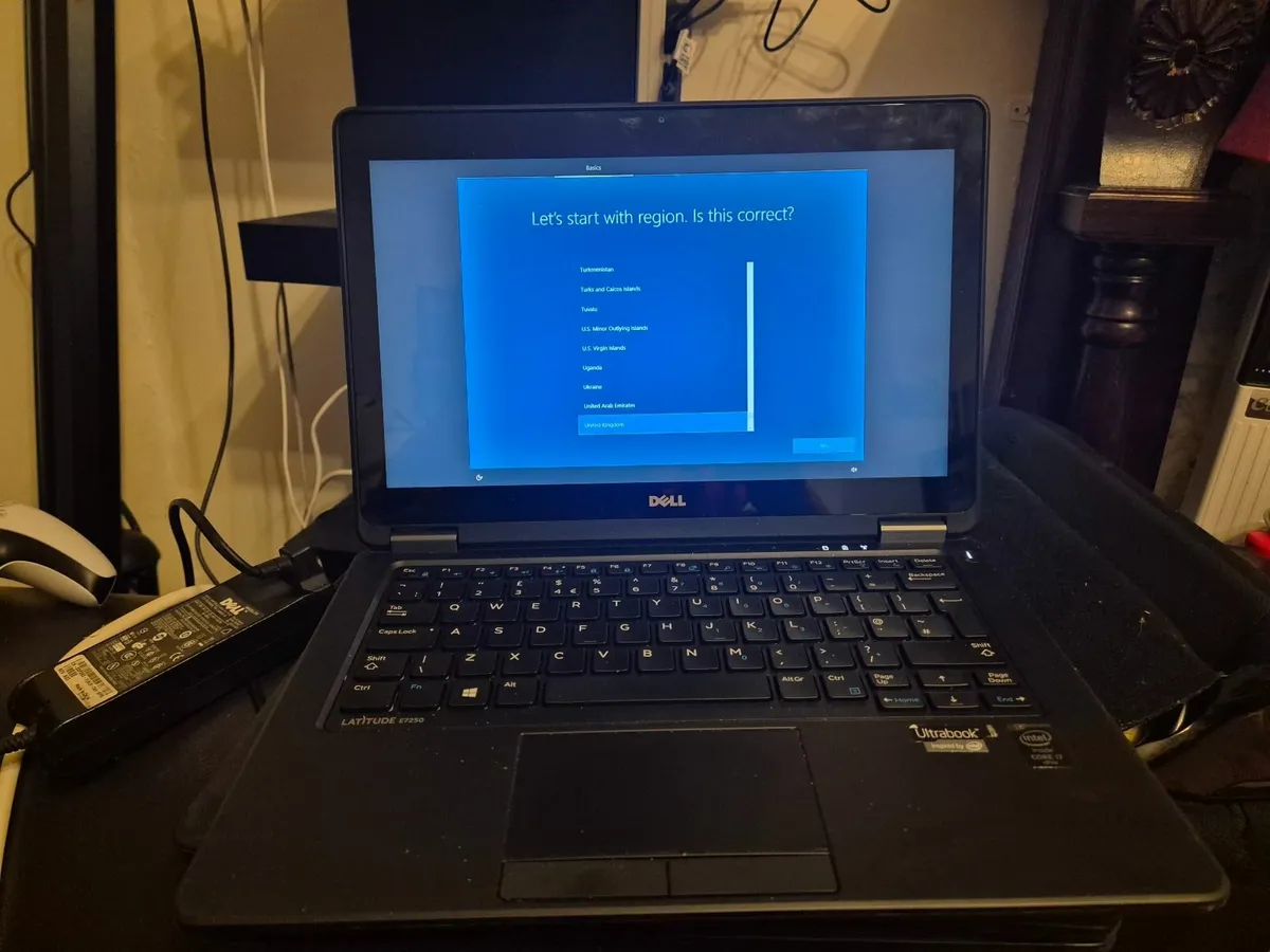 Dell Latitude E7250 touchscreen Laptop
