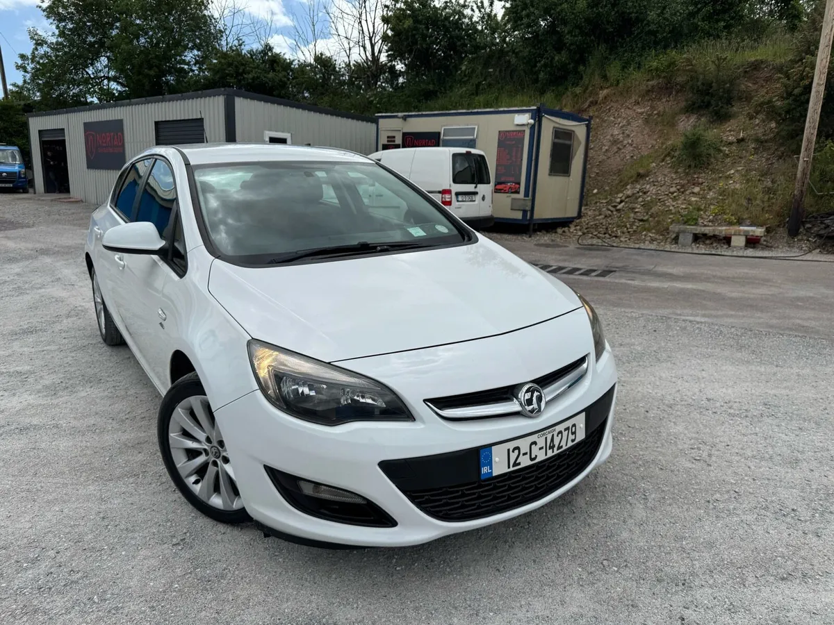 12 Astra Active 1.4 - Image 1