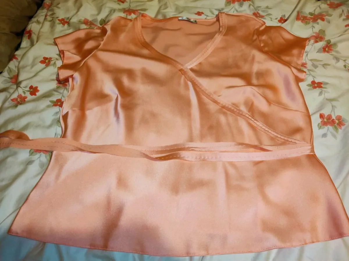 LADY H DESIGNER, New Soft Satin Slip Over Blouse ! - Image 2