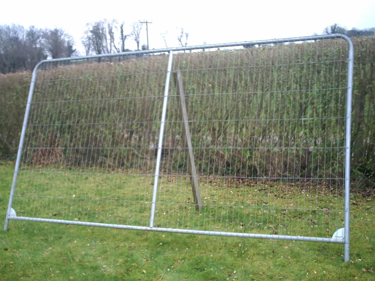 building site security fencing