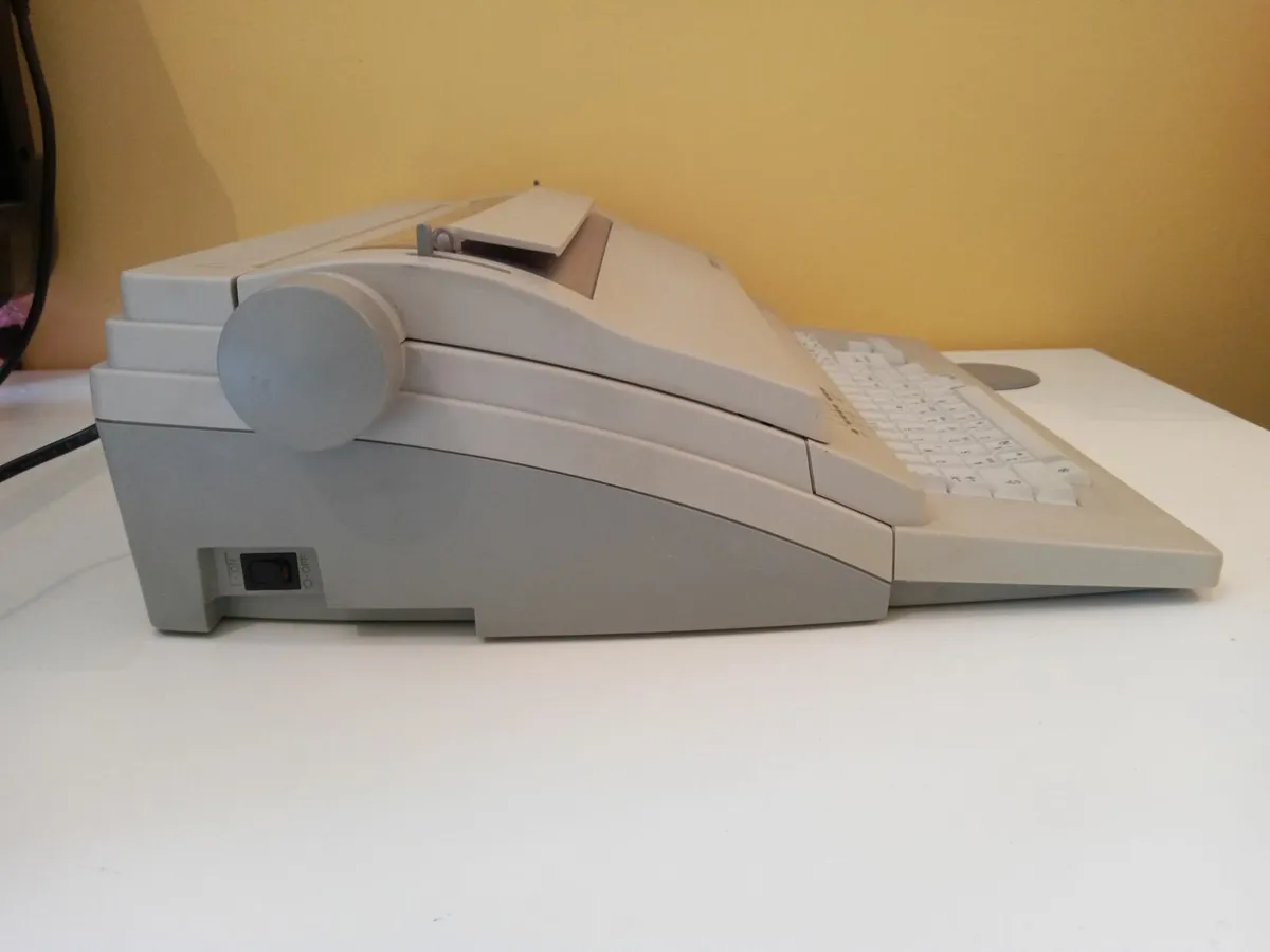 Delivery - Brother CM-1000 Electric Typewriter - Image 4