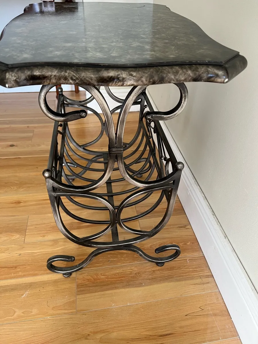 MINDY BROWN LAMP/MAGAZINE TABLE - Image 2
