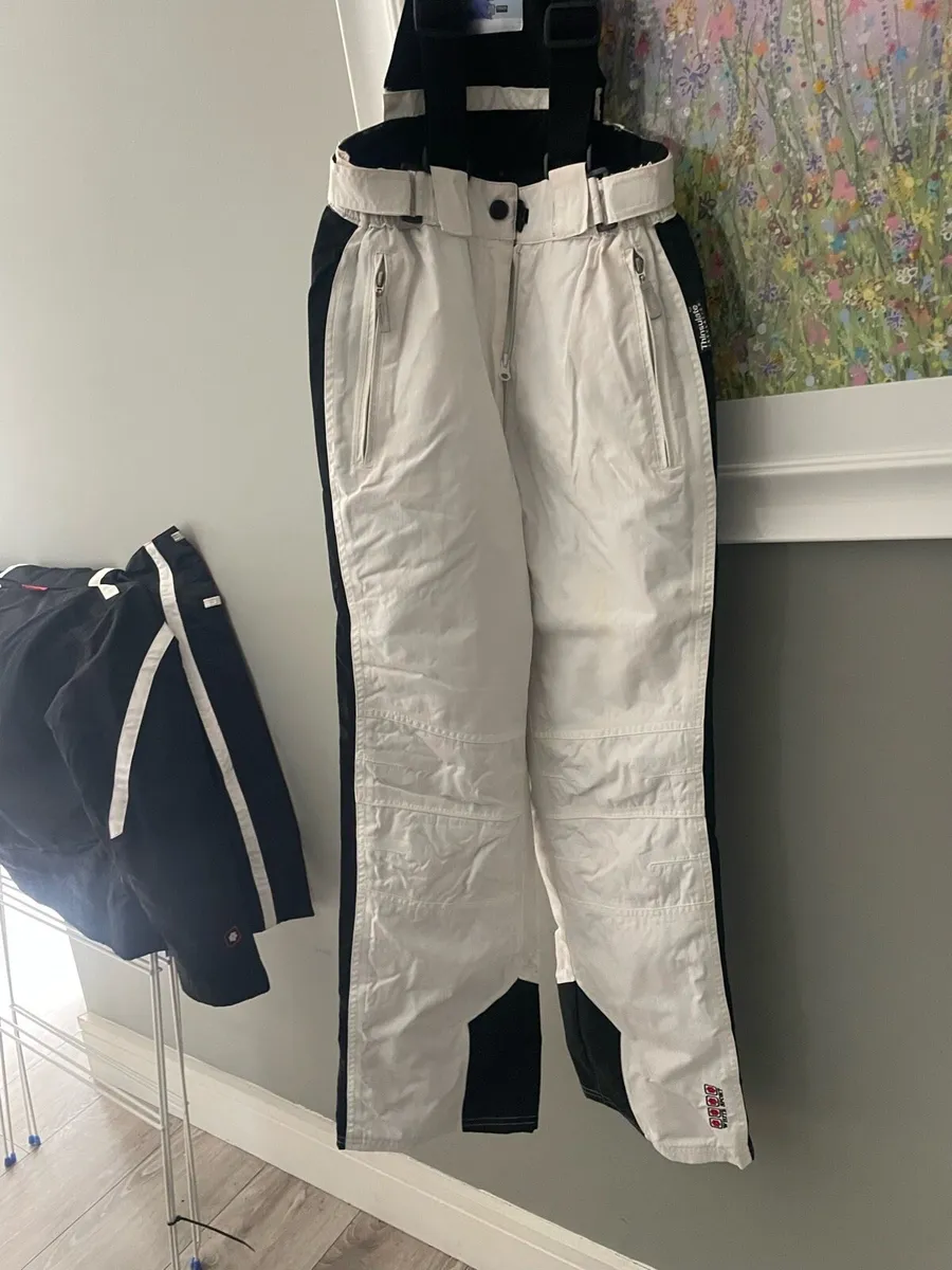 Sking Gear - Image 2