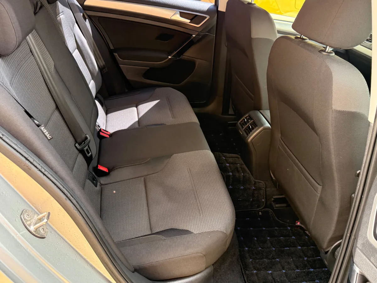 Volkswagen Golf 2014 1.2 TSI AUTOMATIC - Image 4