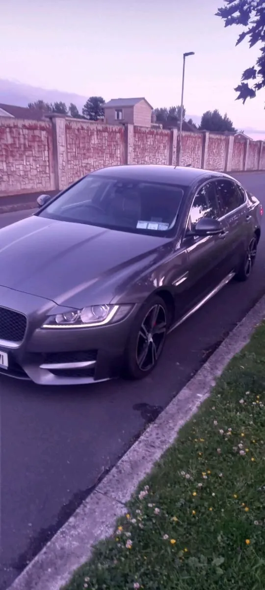 2017   Jaguar  XF  diesel - Image 4