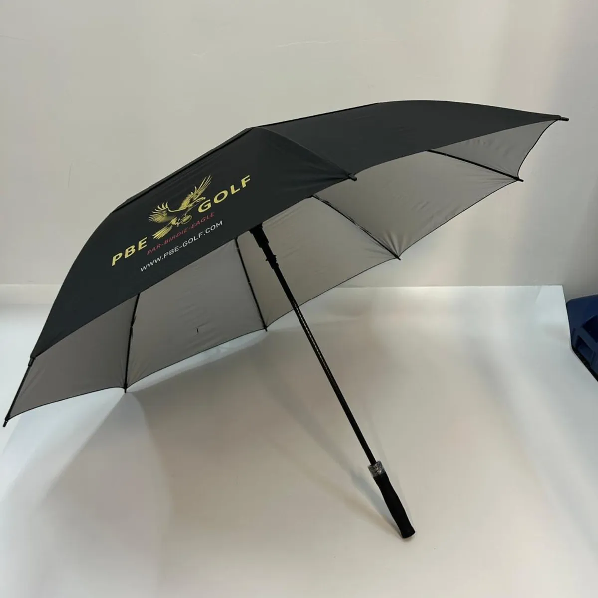 Large Double Canopy Vented Windproof Golf Umbrella - Image 4