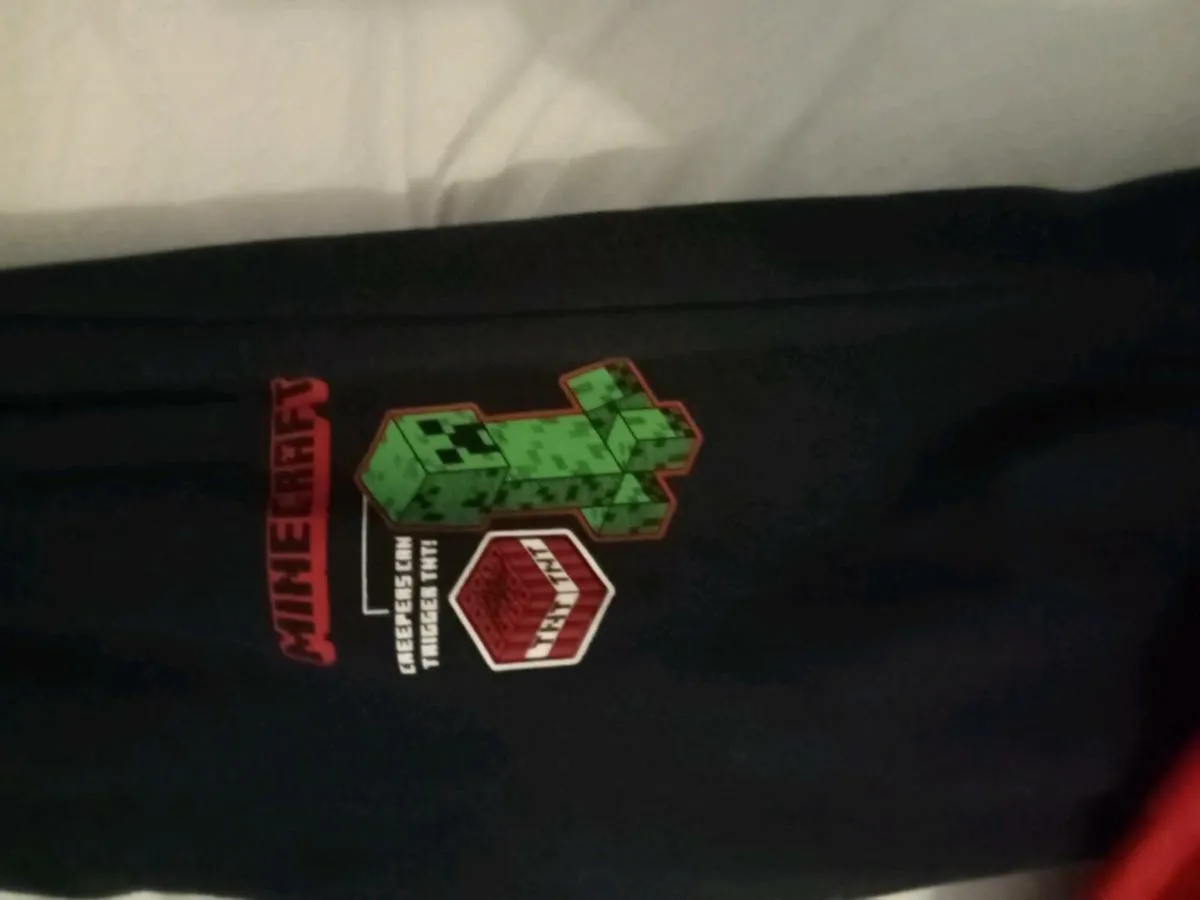 Minecraft tracksuit 10_11 yrs - Image 2