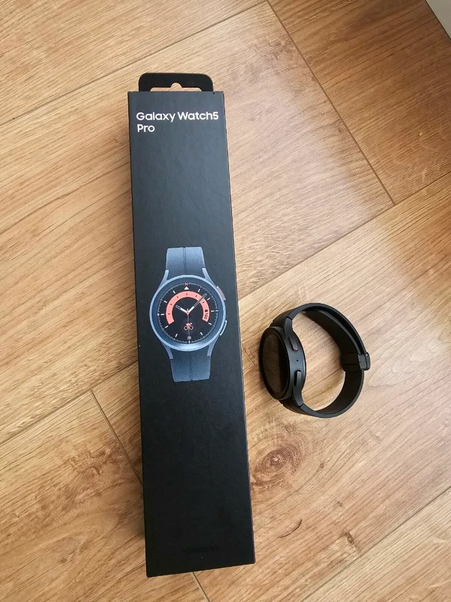 Galaxy watch 5 pro LTE version (45 mm) - Image 1