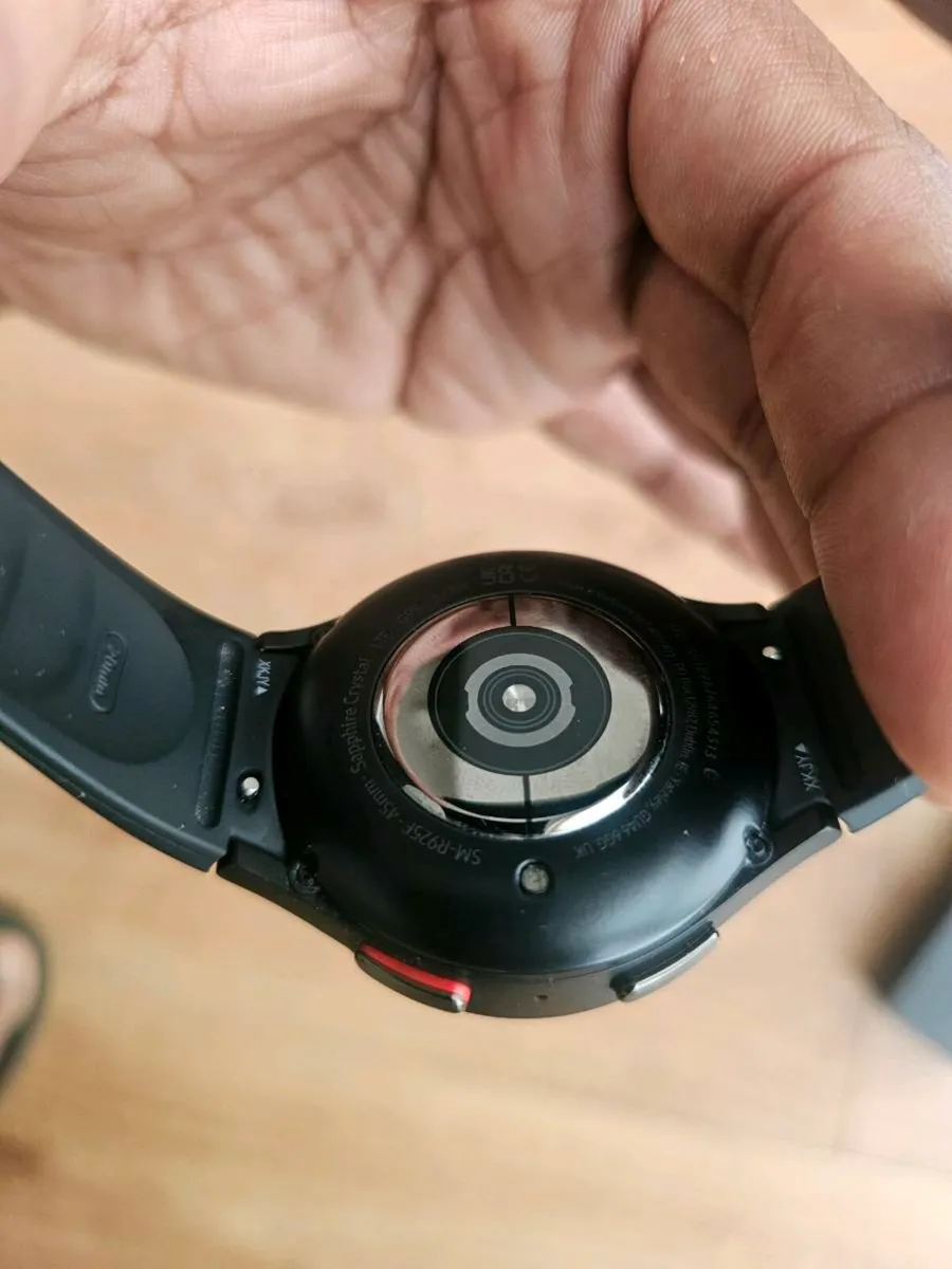 Galaxy watch 5 pro LTE version (45 mm) - Image 4