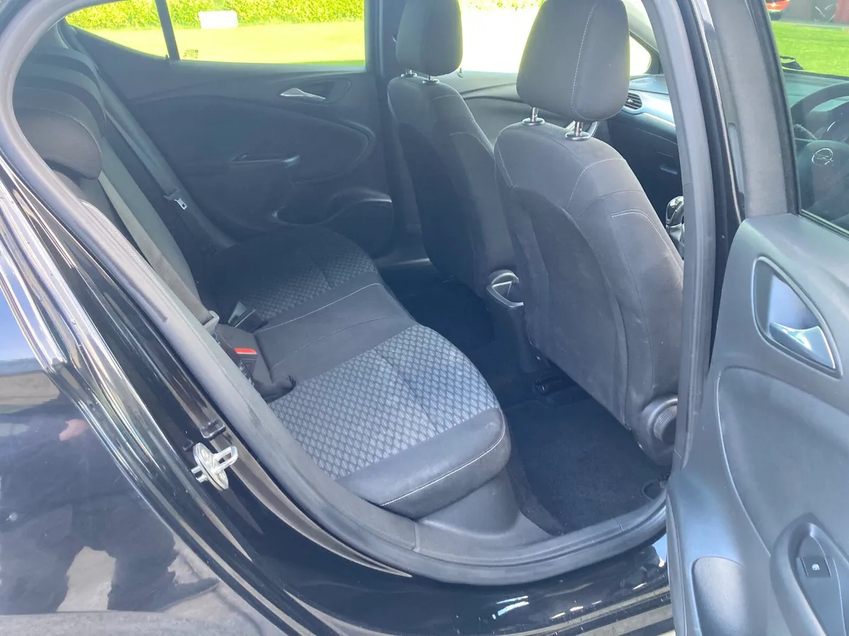 Opel Astra 2017 Low Mileage - Image 4