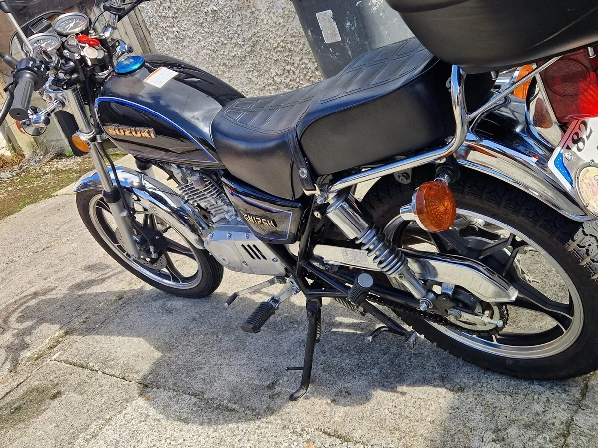 Suzuki GN125H - Image 2