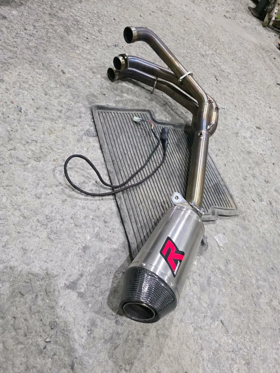 YAMAHA MT 09 Full Exhaust Dominator HP3 - Image 1
