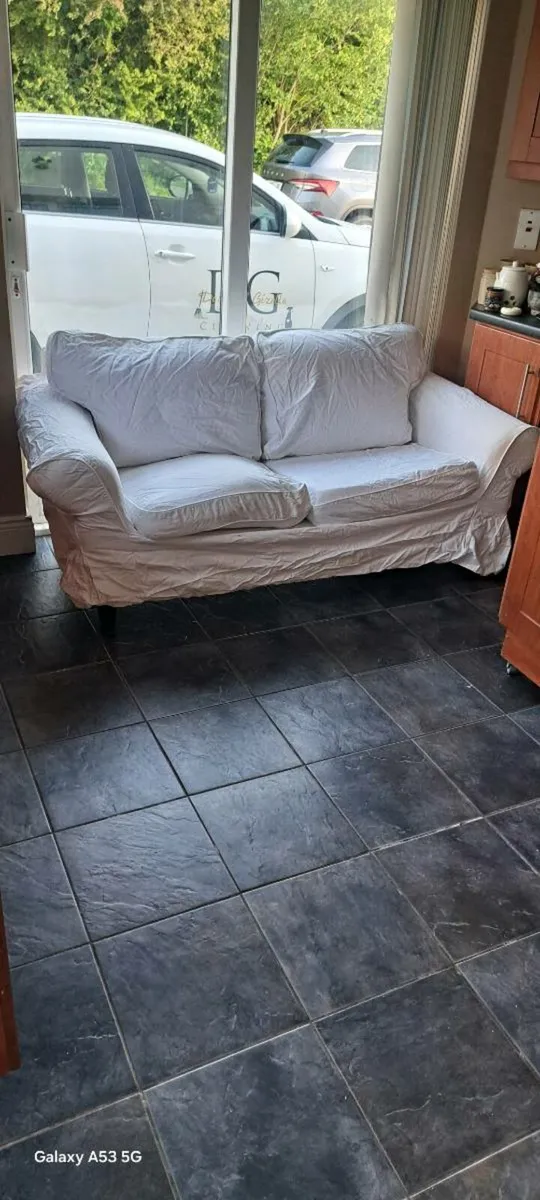 Good  2 seater couch  baught  in 2018 - Image 1