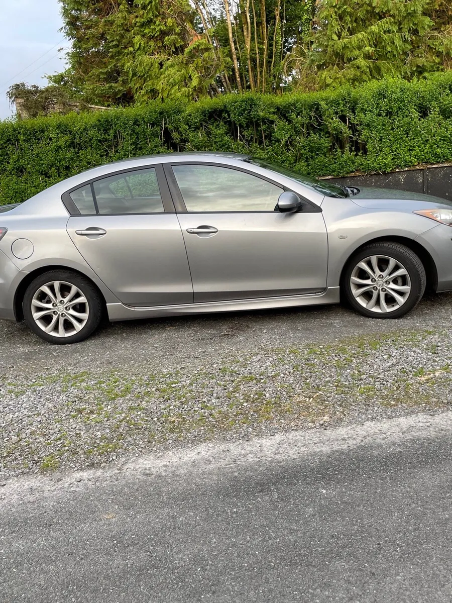 2012 Mazda 3. - Image 1