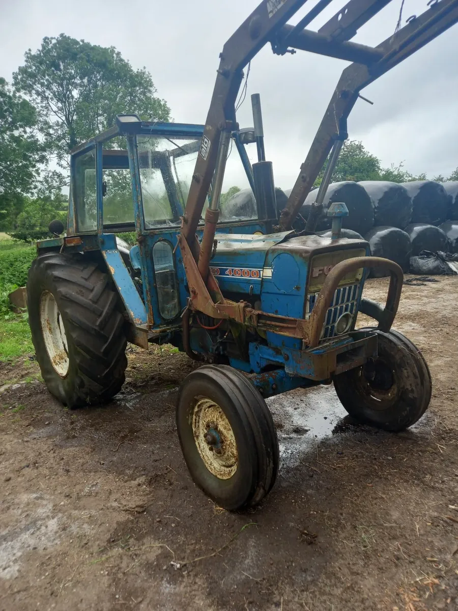 Ford 4000 - Image 2