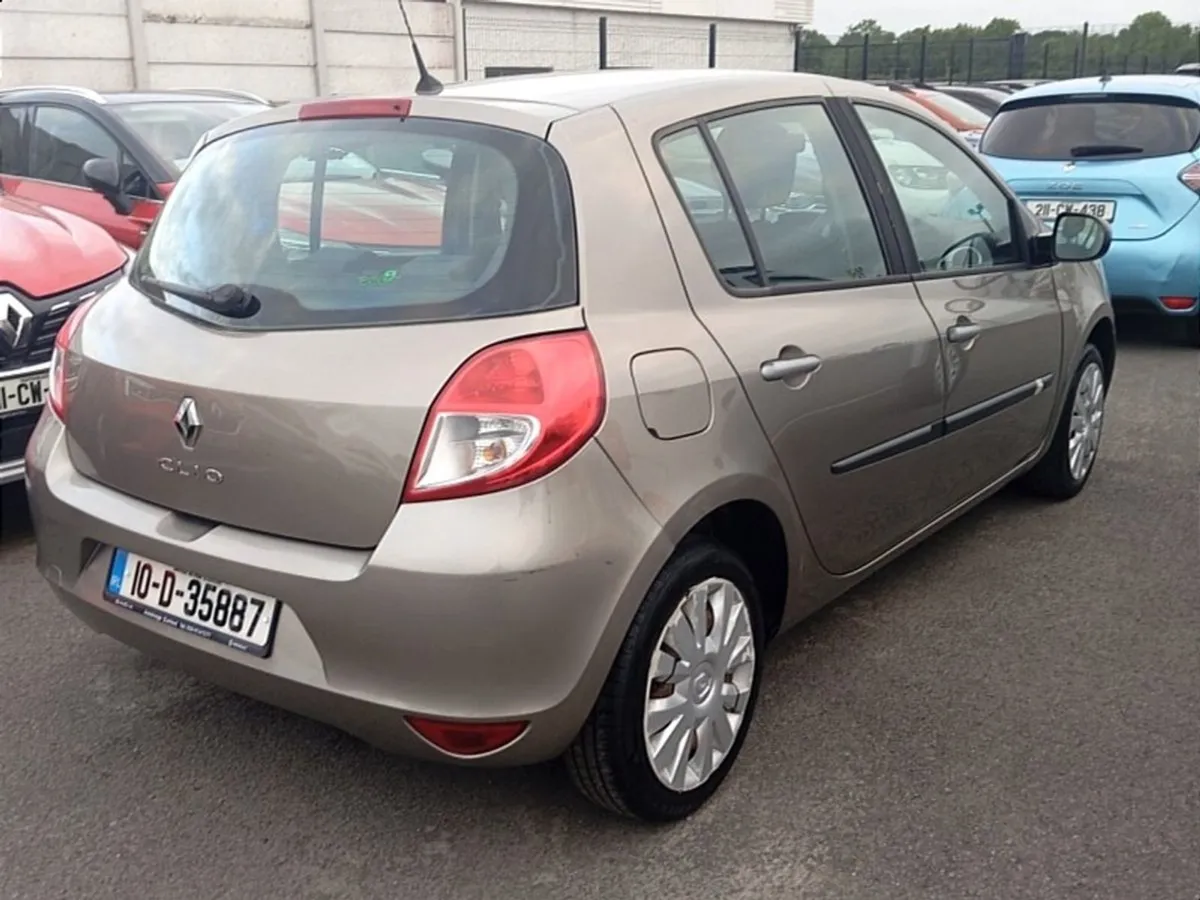 Renault Clio 1.2 16V ETH Royale ECO - Image 2