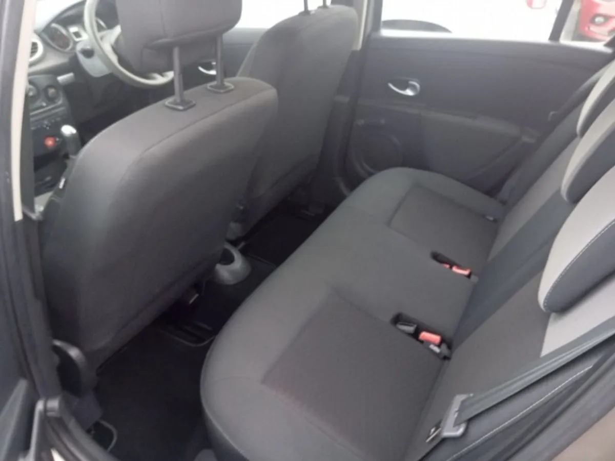 Renault Clio 1.2 16V ETH Royale ECO - Image 4