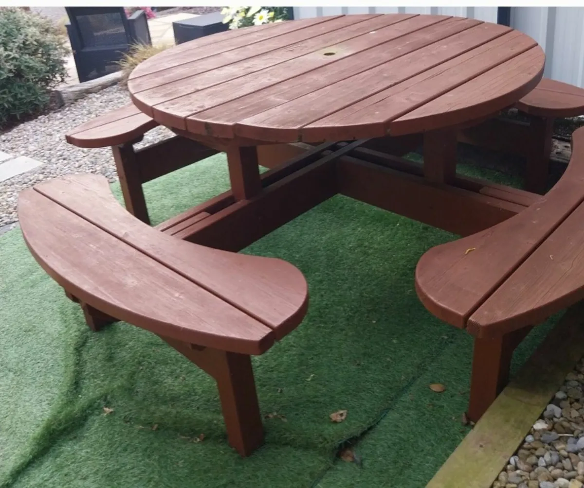 Picnic bench - Image 2
