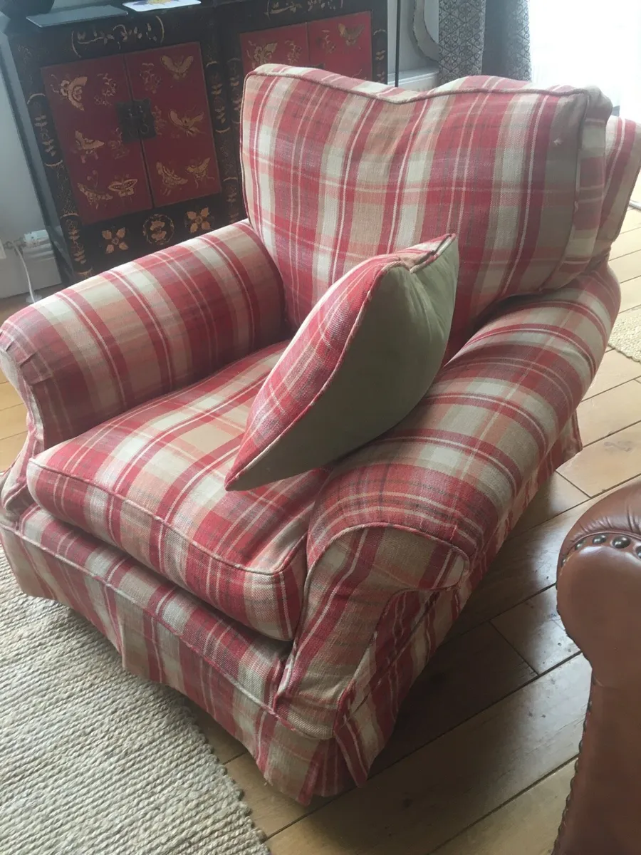 Armchair - Image 1