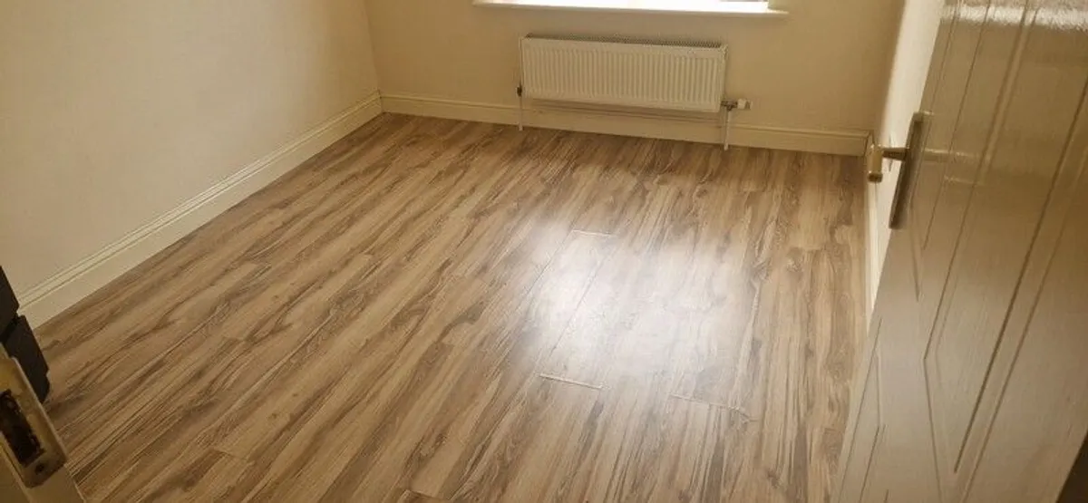 laminate flooring - Image 3
