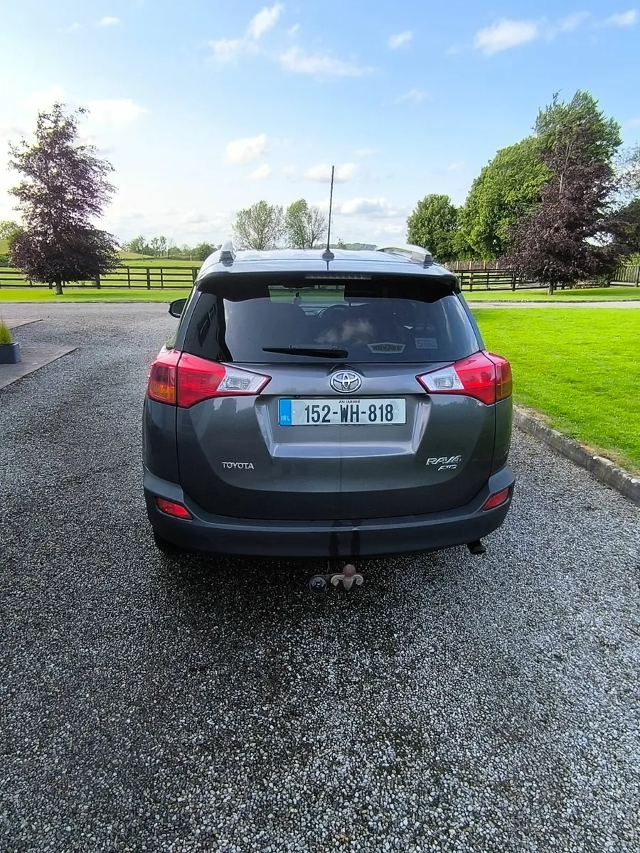 Toyota RAV4 2015 AWD - Image 4