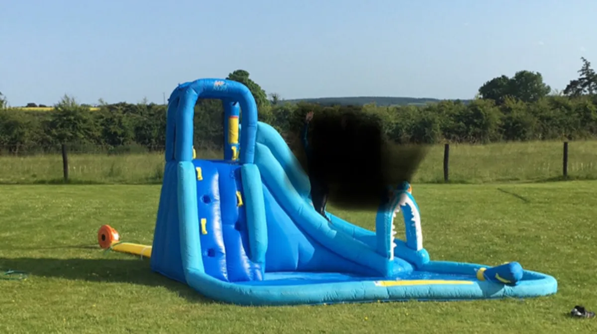 Water slide/pool - Image 1