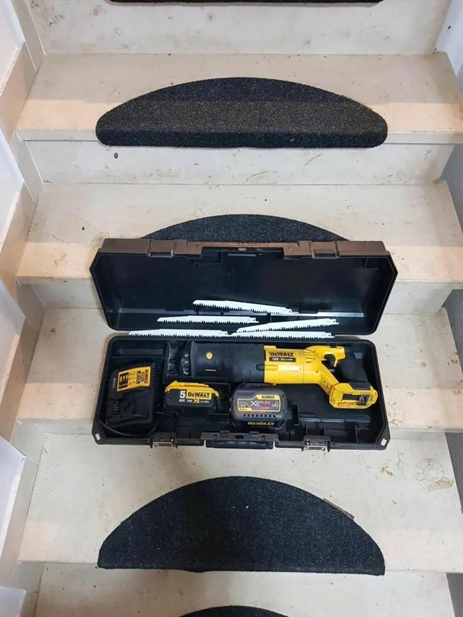 Dewalt DCS 380 cordless 18V - Image 4