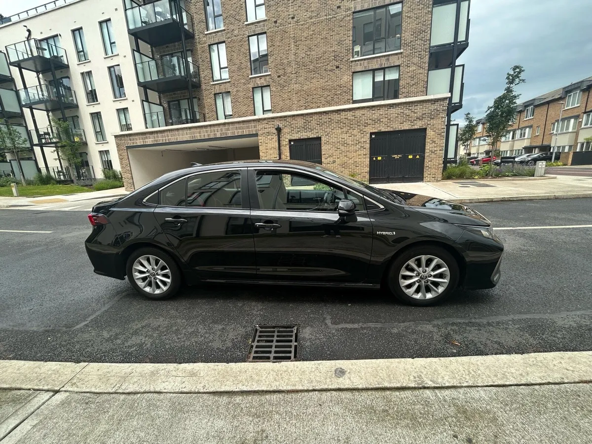 Toyota Corolla Luna Sport 2021 Saloon - Image 3
