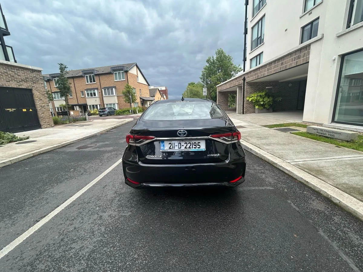 Toyota Corolla Luna Sport 2021 Saloon - Image 4