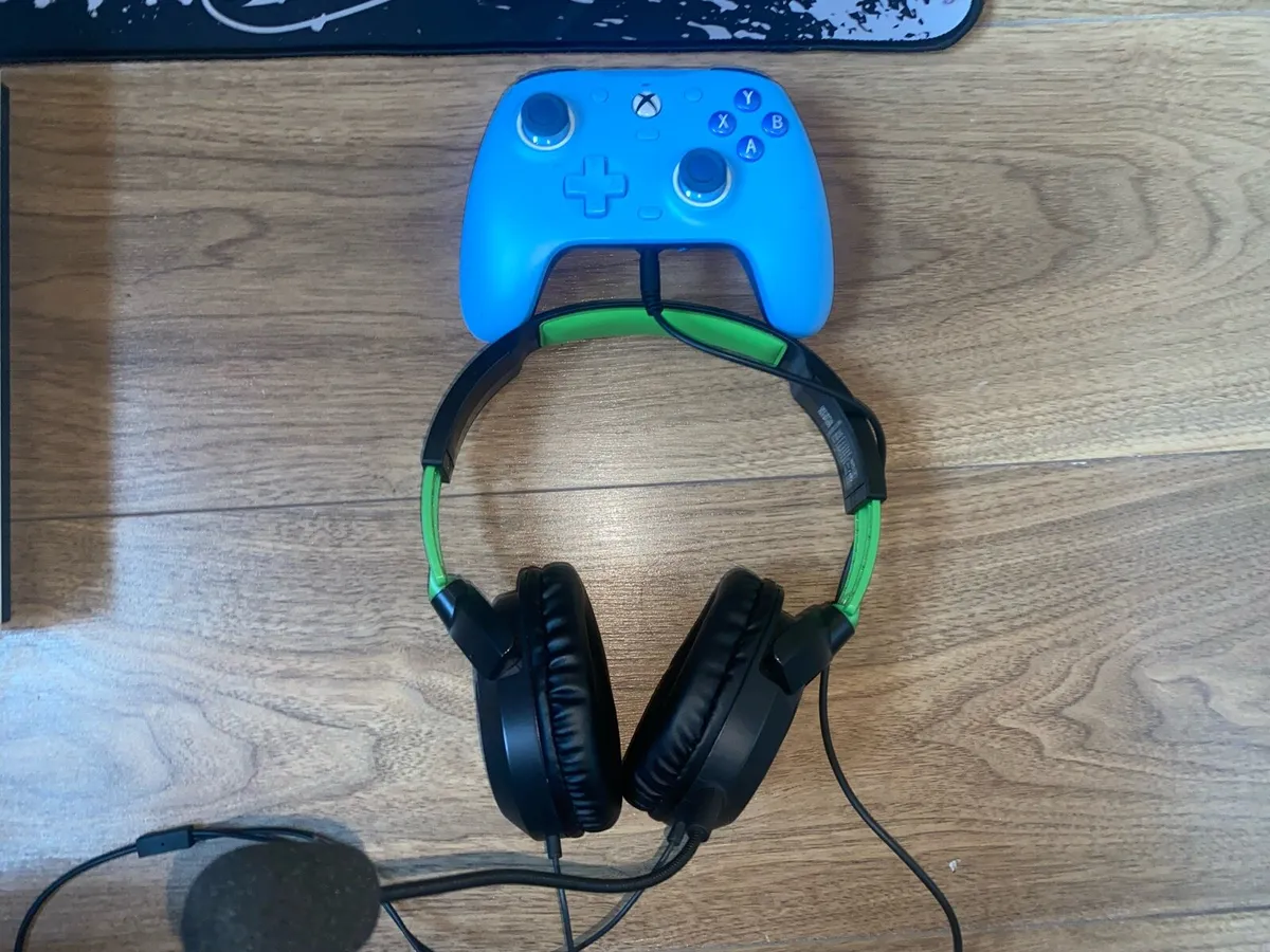 Xbox one s set up - Image 2